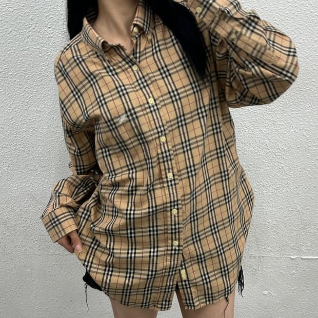버버리 화이트로고 노바체크 셔츠 L