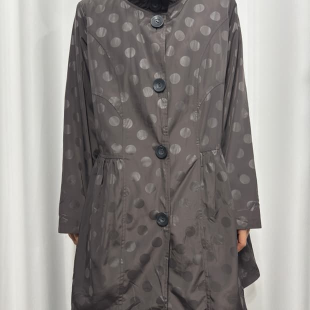 dot jacket