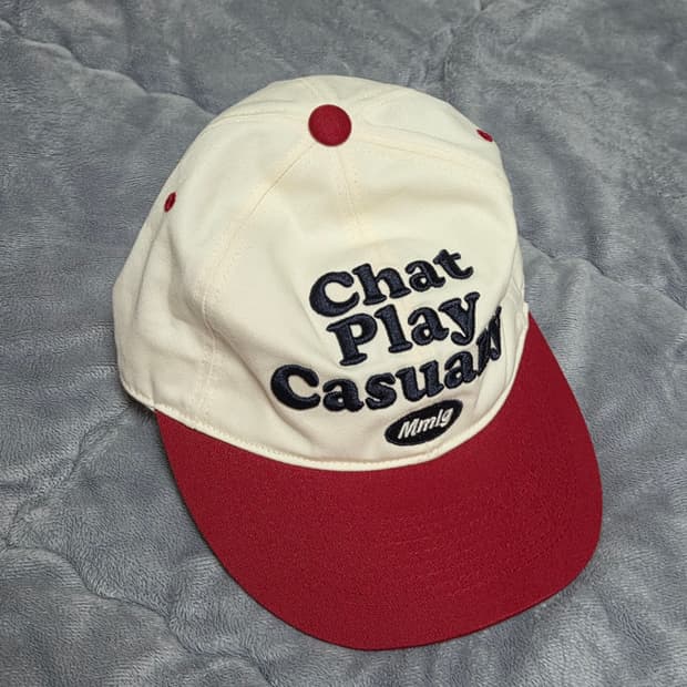 [F] Mmlg Chat Play Casual 볼캡 아이보리/레드