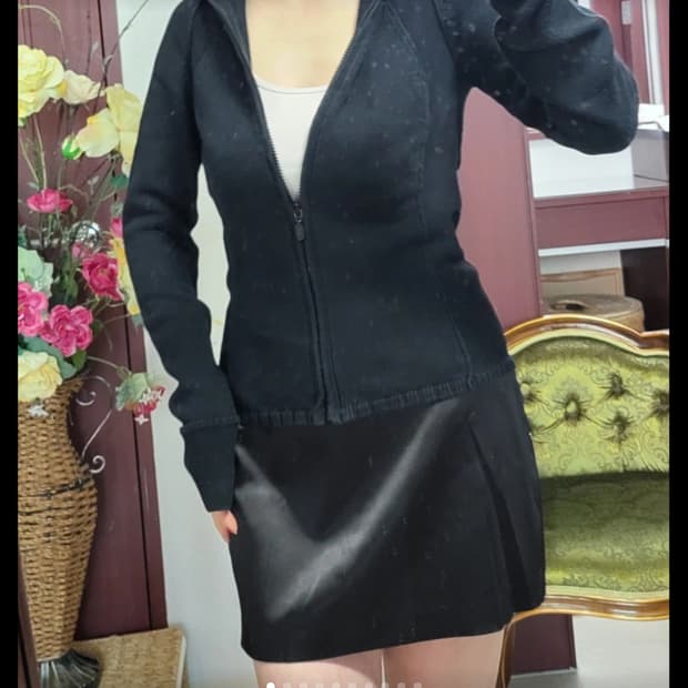 AX 아르마니 익스체인지 블랙 짚업 가디건 