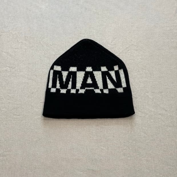 준야와타나베 MAN 체크 로고 울 비니