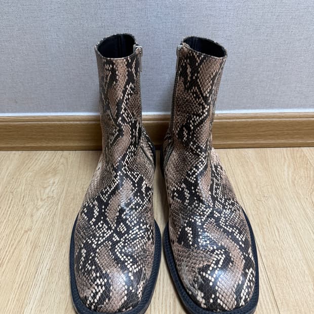 앤더슨벨 파이톤 스퀘어토 첼시부츠 43