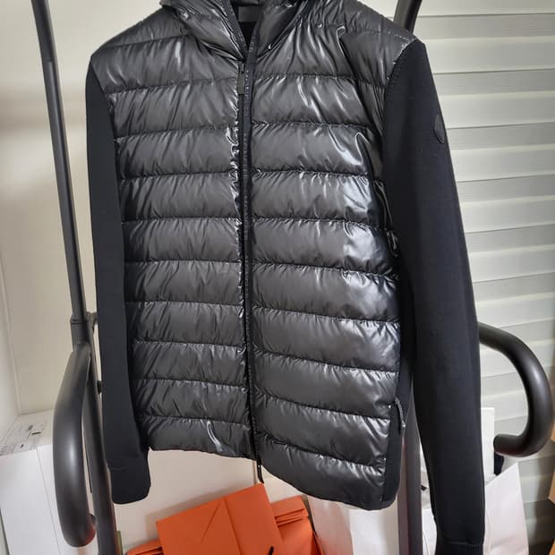 23FW 몽클레어 트리콧 후드 니트패딩 L