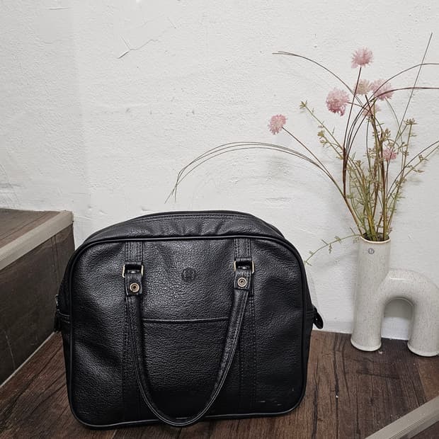 Maruem 블랙 레더 토트백