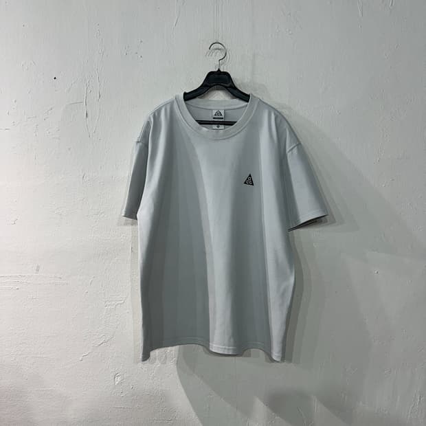 나이키 acg 반팔티 L