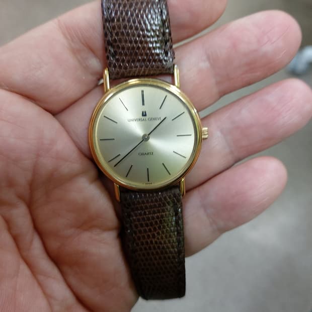 유니버셜 제네브 