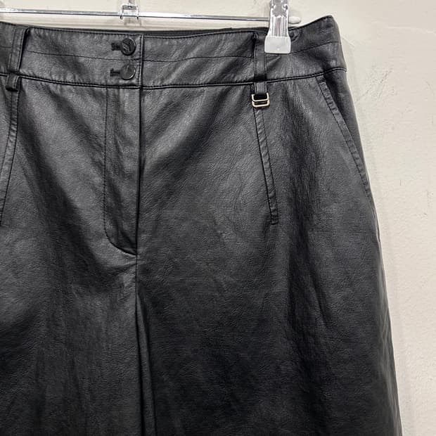 잇 미샤 포켓포인트 크리즈 레더 버뮤다팬츠