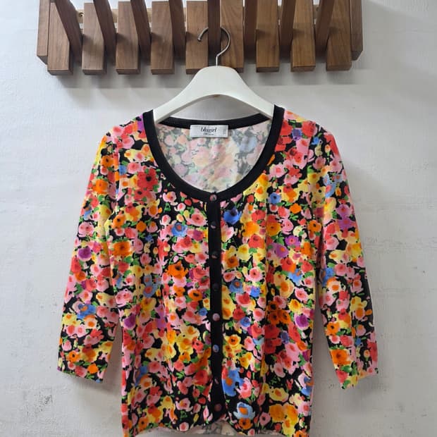 이태리 플로럴니트