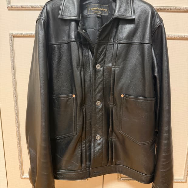 아카펠라클로딩 lot552  40사이즈 판매합니다. 