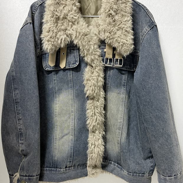 양털 누빔 하이넥 청자켓