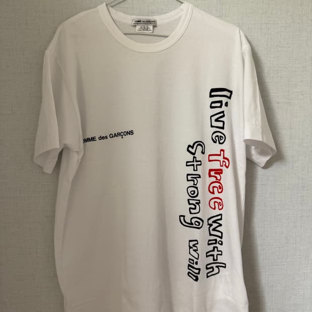 COMME des GARÇONS