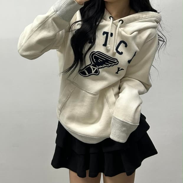 아베크롬비 y2k 올드스쿨 대장급 화이트 스웨트셔츠 후드티(M)