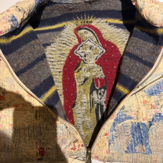 캐피탈 오사카 익스클루시브 보로 집업 베이지 판매합니다