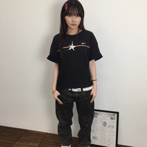 00s Nike Swoosh Line Tee Black