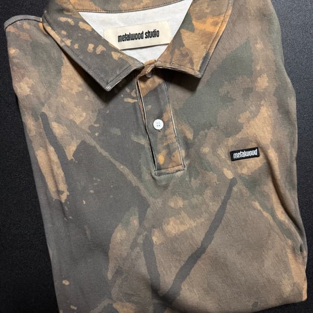 메탈우드 리얼트리 카라티