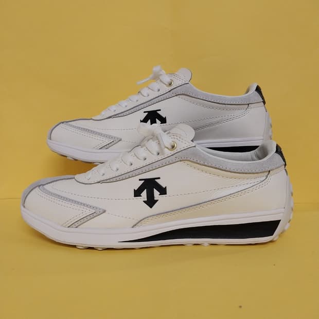 남성 데상트 크론 레이서 운동화 (245)