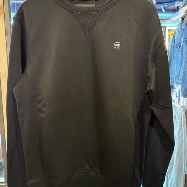 지스타 로우 블랙 맨투맨