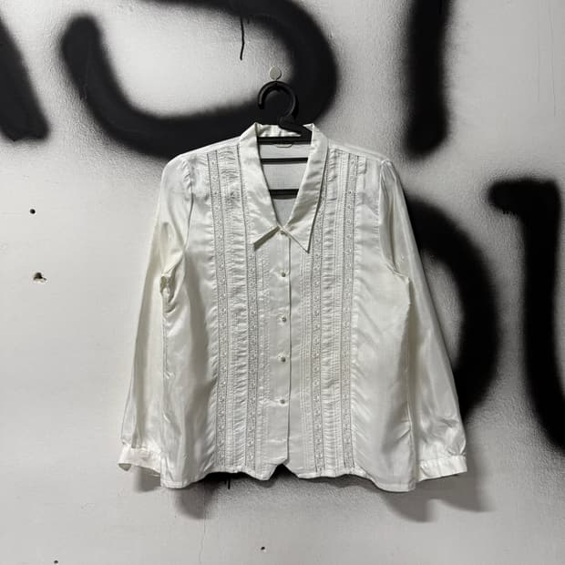 VTG 빈티지 앤틱 화이트 새틴 레이스 핀턱 블라우스 셔츠