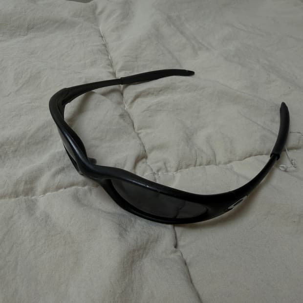 오클리 미뉴트 매트블랙 1.0