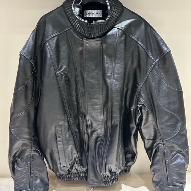 발렌시아가 19fw bb로고 레더자켓