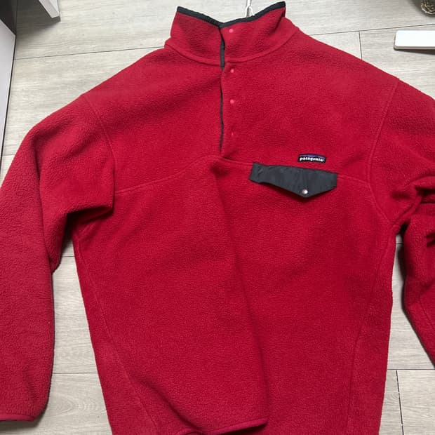 파타고니아 레드 상의