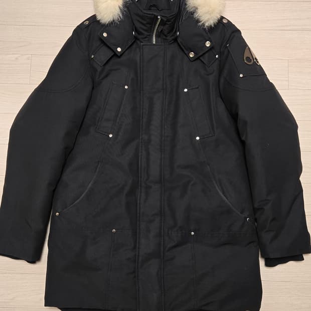 (정품)무스너클 스틸링 패딩 L 블랙 화이트퍼 신품급 컨디션! 교신O