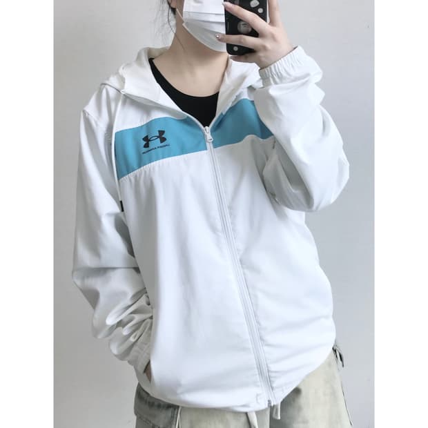 언더아머 트레이닝 바람막이 xl