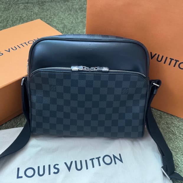 정품 루이비통 가방 크로스백 디스트릭스