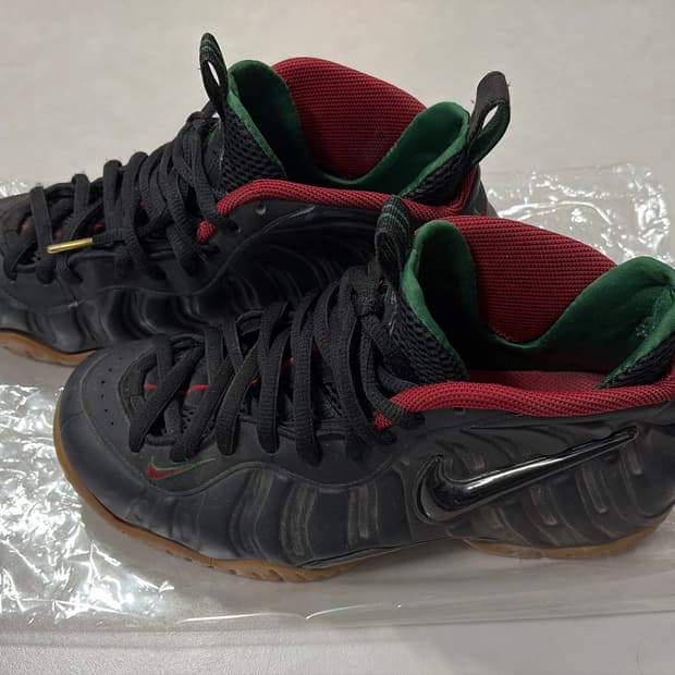 나이키 에어 폼포짓 프로 구찌