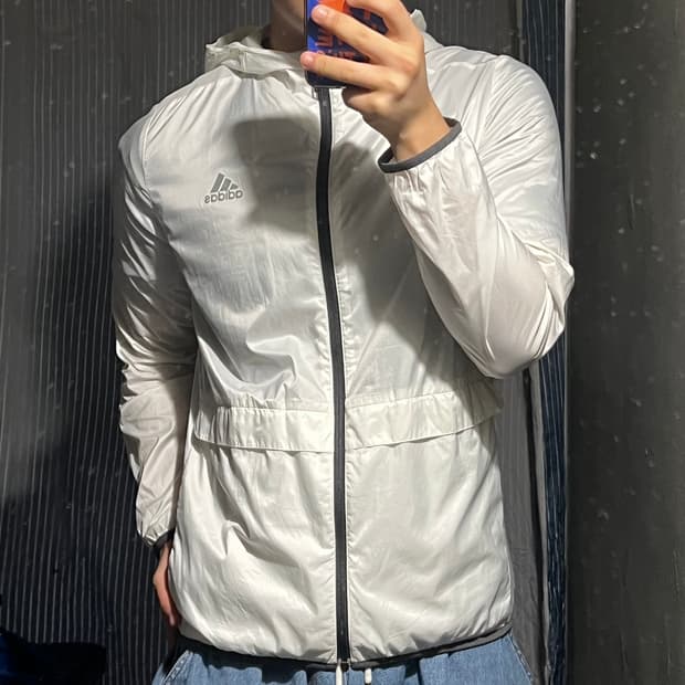 아디다스 화이트 그레이 라이닝 로고프린팅 삼선 프린팅 경량 후드 바람막이