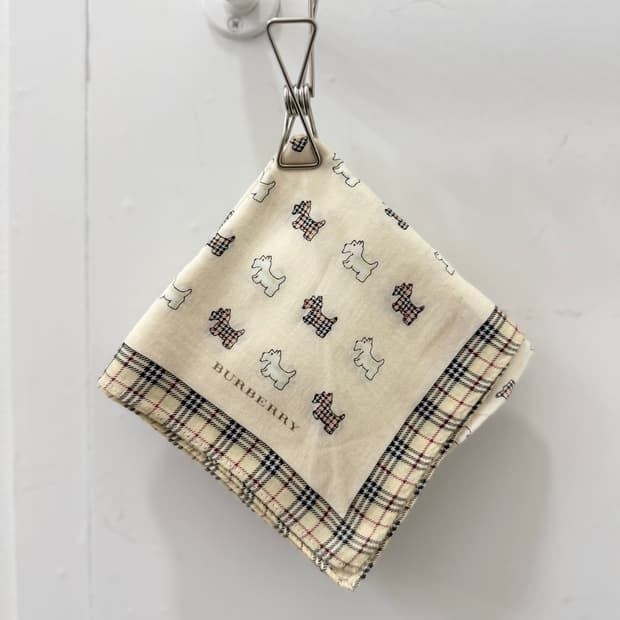 Burberry 도그 체크 손수건