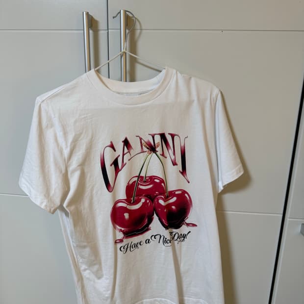 Ganni 반팔 