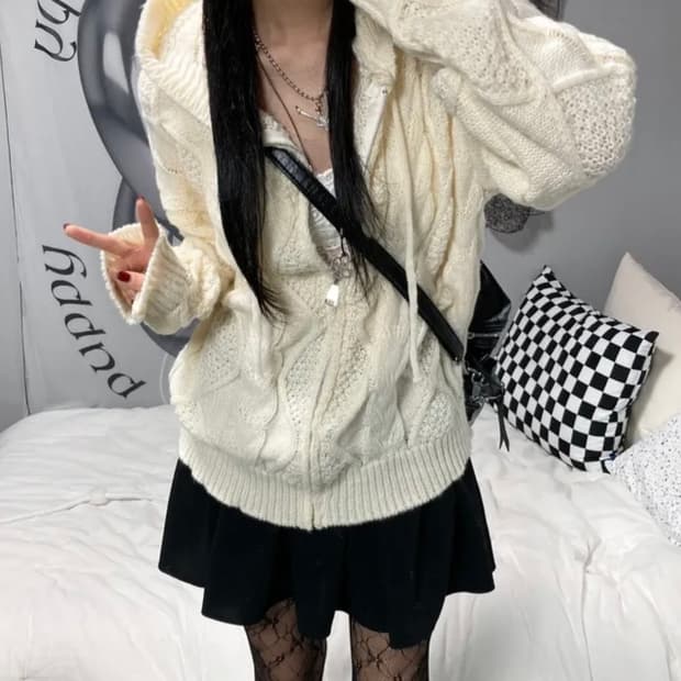 꽈배기 아가일 루즈핏 니트 후드집업