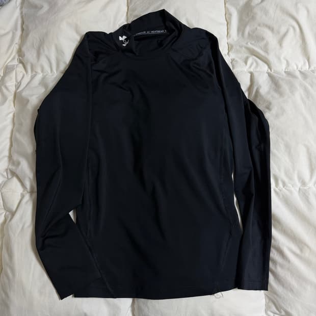 (XL) 언더아머 히트기어 컴프레션 긴팔티 블랙