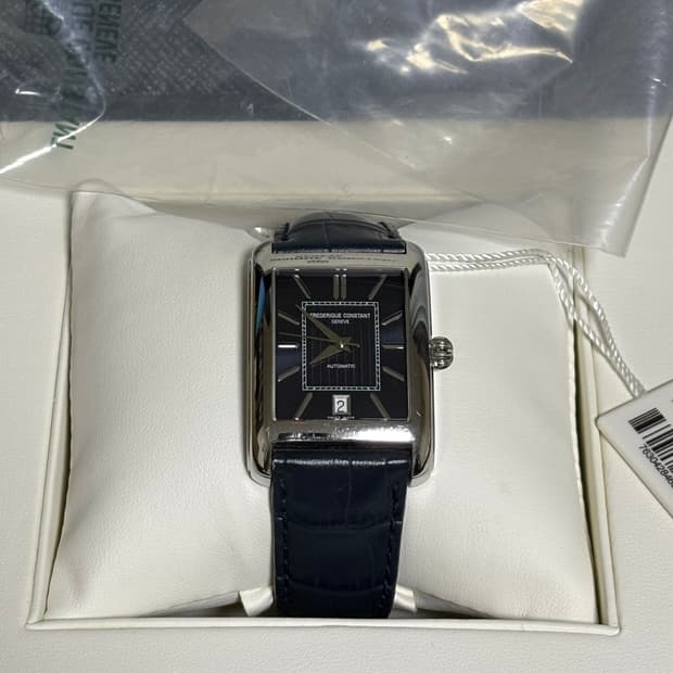 프레드릭 콘스탄트 클래식 까레 오토 판매합니다.