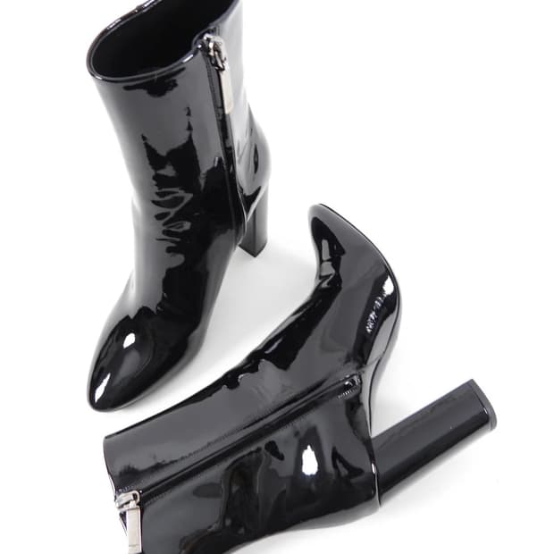 생로랑 블랙 페이던트 힐부츠