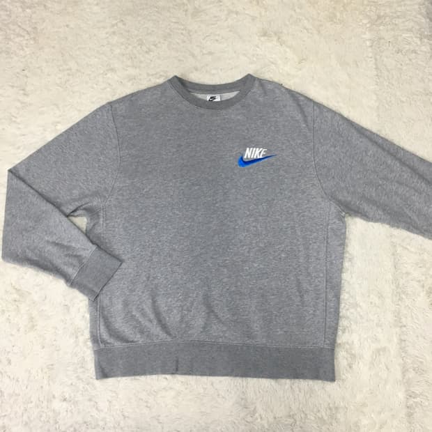 나이키 스몰로고 맨투맨 CC15