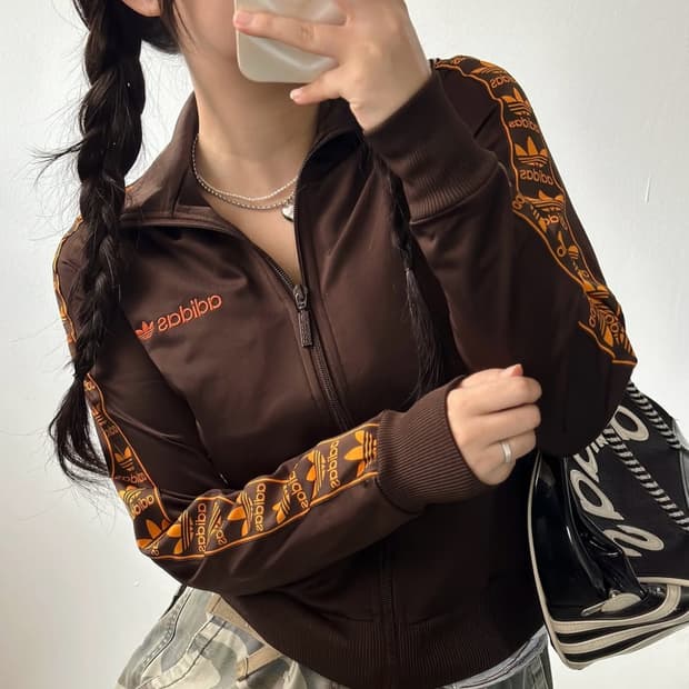 아디다스 초코 브라운져지 판매해요