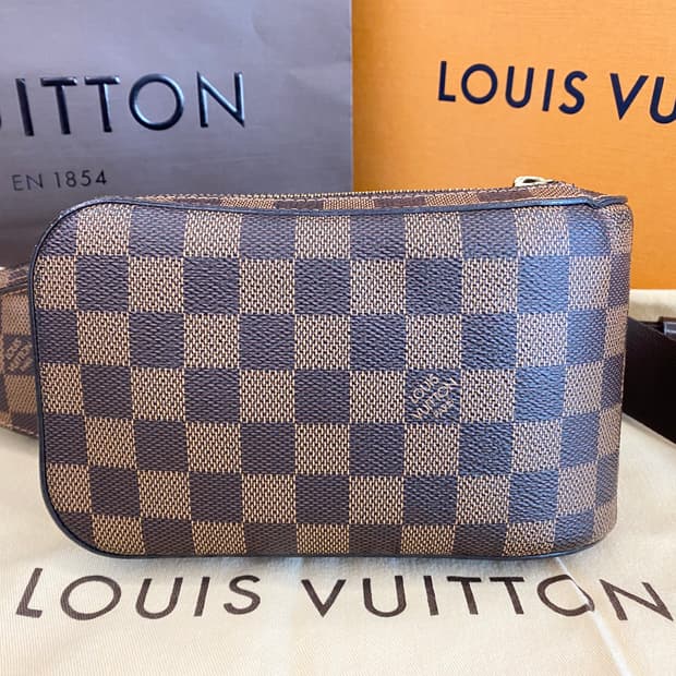 루이비통 다미에 제로니모 원 지퍼 신형 버클 힙색