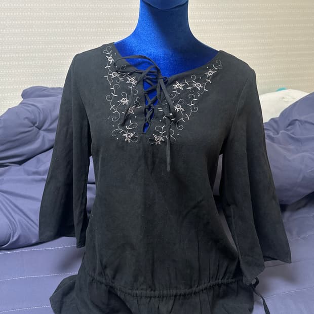 빈티지 아일릿 블라우스