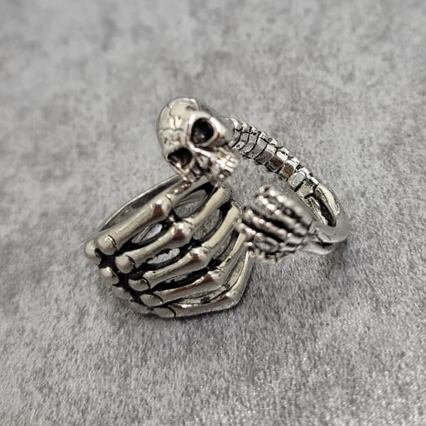 skull ring set