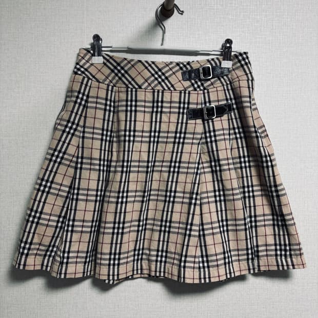 BURBERRY LONDON 노바 체크 플리츠 스커트
