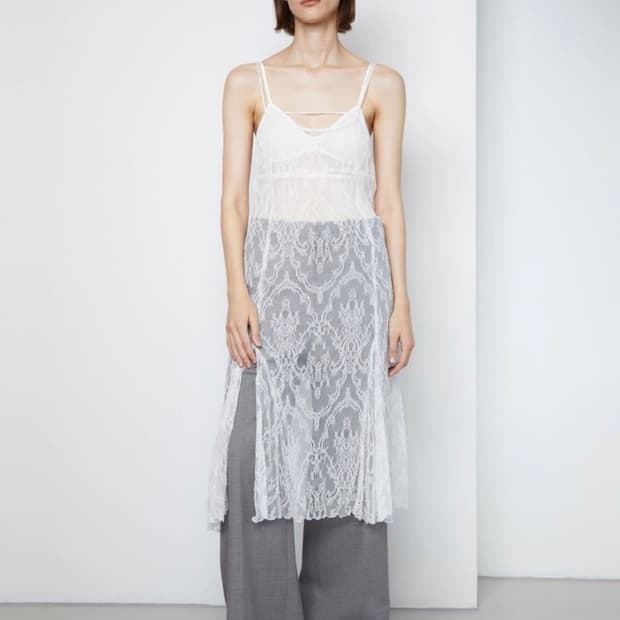 로우클래식 레이스 슬리브리스 드레스 (아이보리)