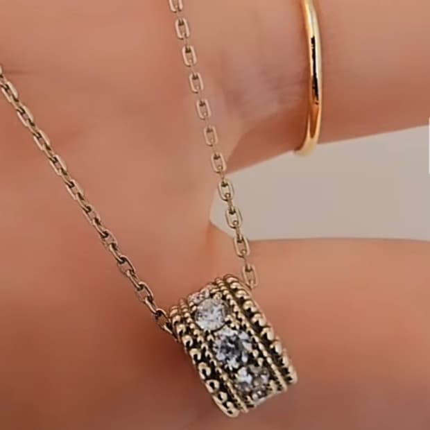 [새제품] 14k 원통 펜던트 랩다이아 화이트골드