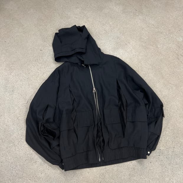 송지오옴므 24SS 멀티 슬릿 후드 점퍼