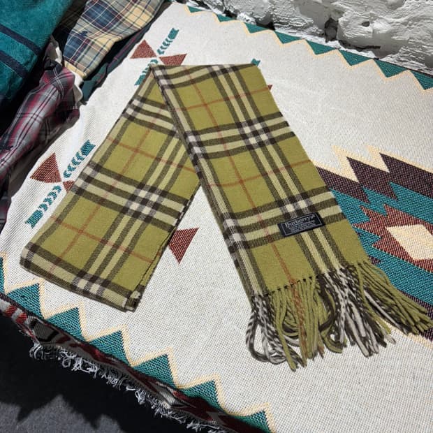 버버리 빈티지 채크패턴 머플러