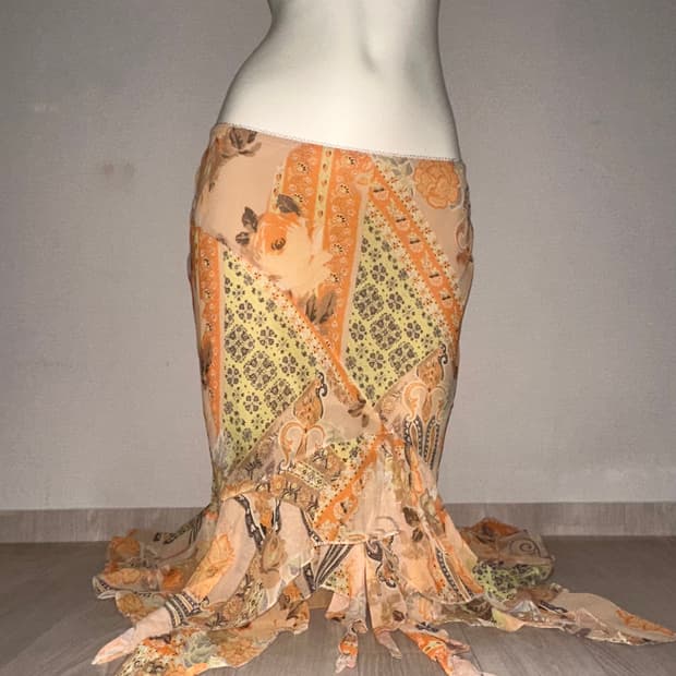 빈티지 페어리코어 로즈 언발란스 러플 미디 스커트