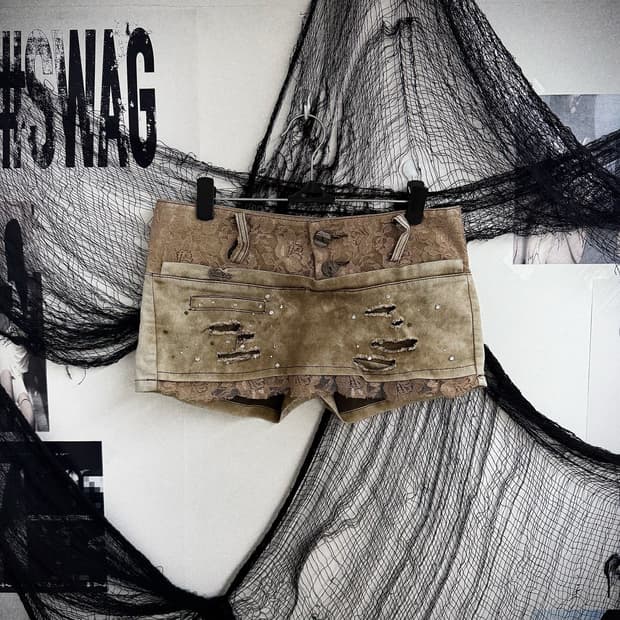 Grunge beads detail shorts