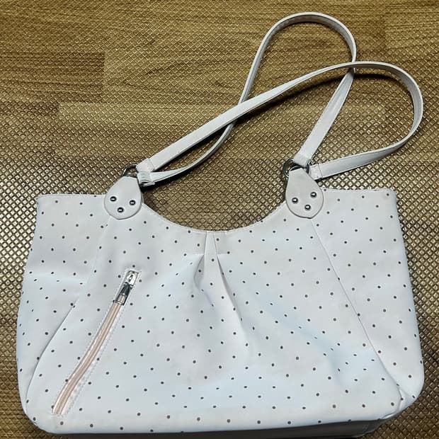 연핑크 도트무늬 숄더백 