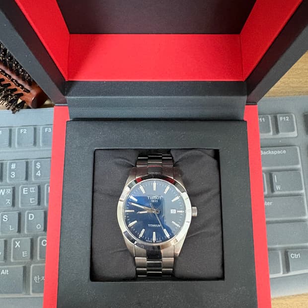 티쏘 젠틀맨 쿼츠 티타늄 38mm 판매